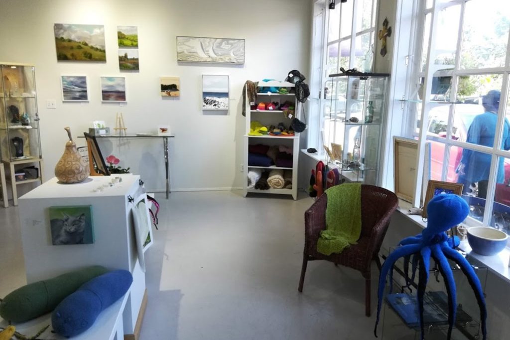 Visit the Arts Pacific Gallery