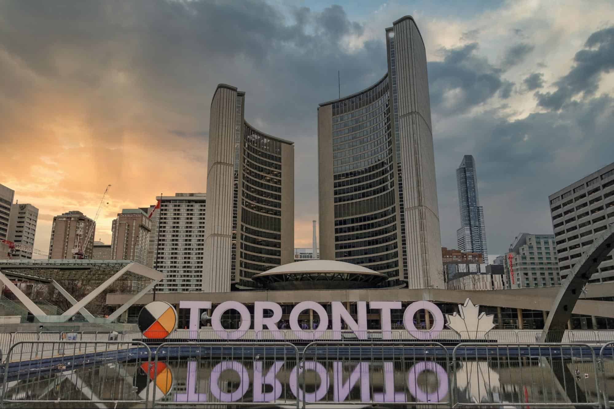 7 Reasons to Live in Toronto