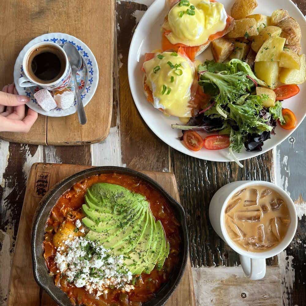 Munch Shakshuka