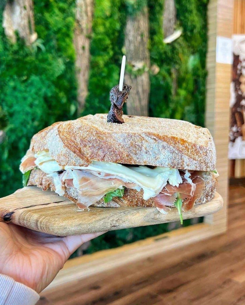 Prosciutto with Brie Cheese and Figs