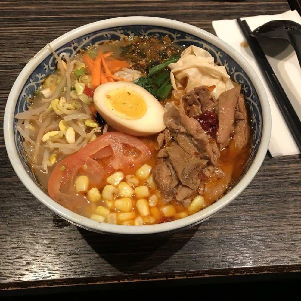 Intestines noodle soup