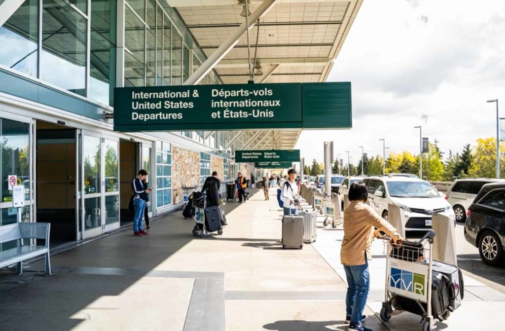 Why do Canadian airports start with Y